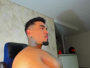 Zeus_Strong93 Chaturbate stream image from June 05, 2026