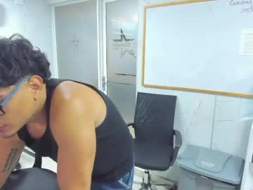 Alekzamo Chaturbate stream image from June 05, 2026