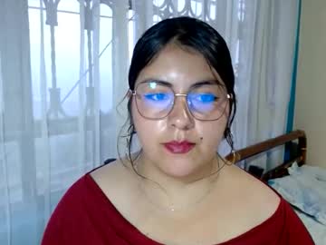 Alejandraa_33 Chaturbate stream image from June 05, 2026