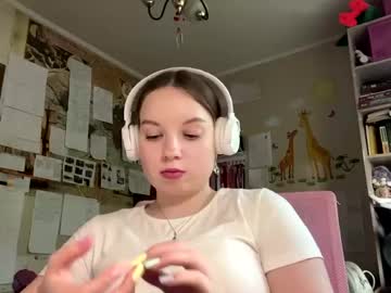 Renaeorabuena Chaturbate stream image from June 05, 2026