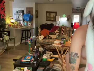 Tinytittiesss Chaturbate stream image from June 05, 2026