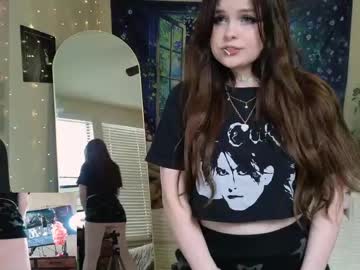 Amaramoonglow Chaturbate stream image from June 05, 2026