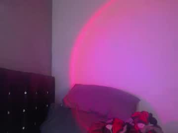 Temptingmoon Chaturbate stream image from June 06, 2026