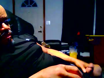 Beef69dog Chaturbate stream image from June 06, 2026
