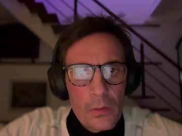 Hottttel Chaturbate stream image from June 06, 2026