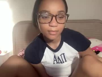 Annabananaxoxoxo Chaturbate stream image from June 06, 2026