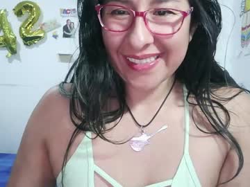 Foxymalish Chaturbate stream image from June 06, 2026