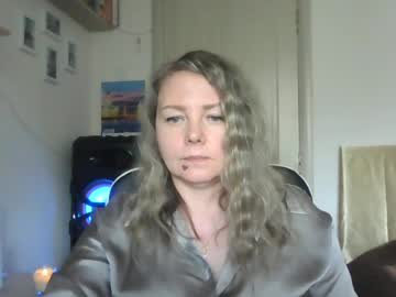 Gold_585 Chaturbate stream image from June 06, 2026