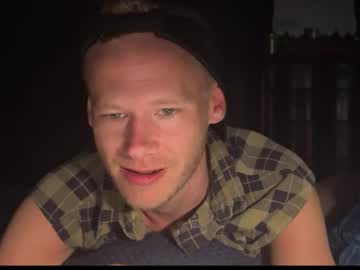 Cumwatchmenut Chaturbate stream image from June 07, 2026