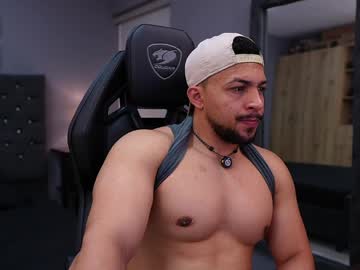 Loganmartinx Chaturbate stream image from June 07, 2026