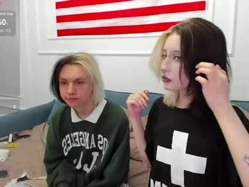 Veryraretwins Chaturbate stream image from June 07, 2026
