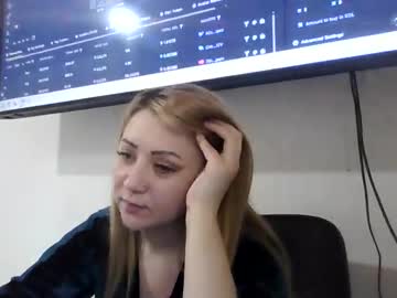 Aleksandra33 Chaturbate stream image from June 07, 2026