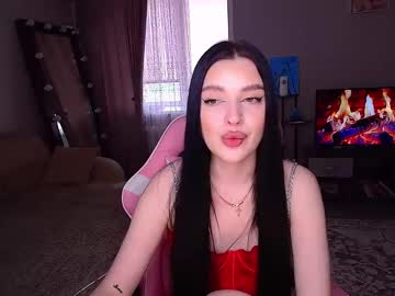 Yourslina Chaturbate stream image from June 07, 2026