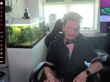 Rayzel31 Chaturbate stream image from June 07, 2026