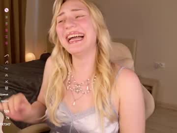 Kitsudoll Chaturbate stream image from June 07, 2026