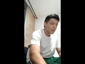 Santi_Henao Chaturbate stream image from June 08, 2026