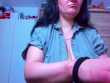 Genifersweet Chaturbate stream image from June 08, 2026
