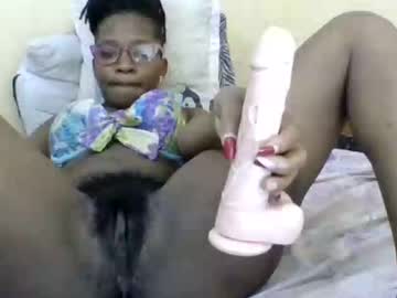 Minlavine Chaturbate stream image from June 08, 2026