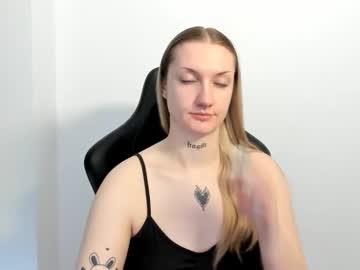 Alexafragile Chaturbate stream image from June 08, 2026