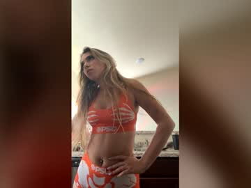 Avocadotoocute Chaturbate stream image from June 08, 2026