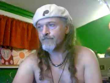 Hippiedad333 Chaturbate stream image from June 09, 2026