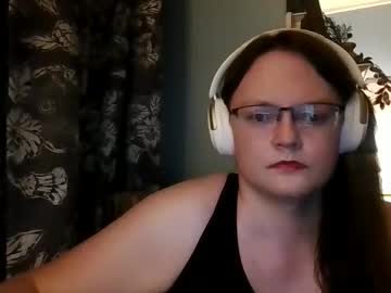 Sylviexxxfun Chaturbate stream image from June 09, 2026