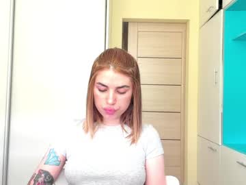 Lorettahalechko Chaturbate stream image from June 09, 2026