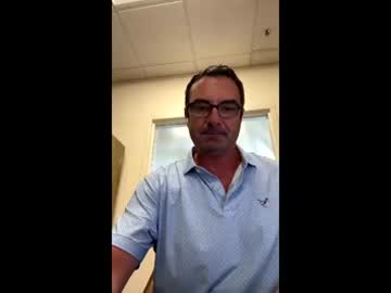 Dadbodkris Chaturbate stream image from June 09, 2026