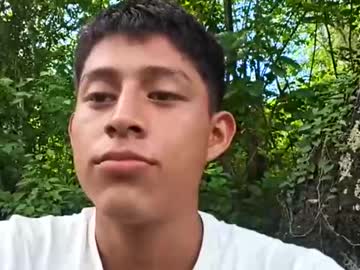 Crisosfeliz Chaturbate stream image from June 09, 2026