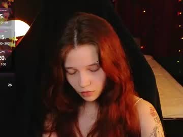 Moonberry_Yi Chaturbate stream image from June 10, 2026
