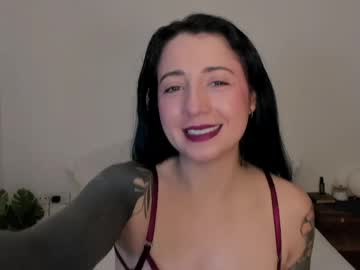 Evangelinelovee Chaturbate stream image from June 10, 2026