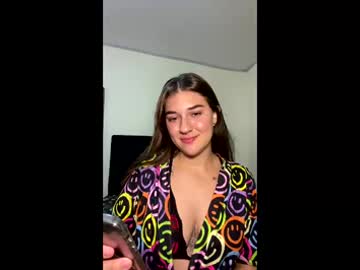 Miluuoficial Chaturbate stream image from June 10, 2026