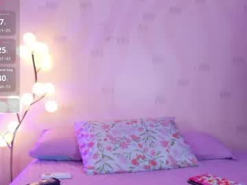 Innocenthazel Chaturbate stream image from June 10, 2026
