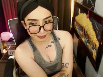 Yassiered Chaturbate stream image from June 10, 2026