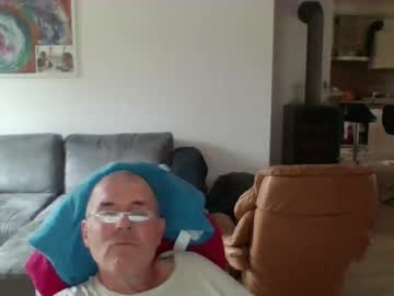 Charles6064 Chaturbate stream image from June 10, 2026