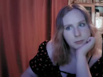 Lunamystique_ Chaturbate stream image from June 10, 2026