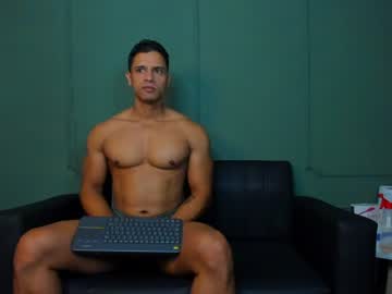Dominc_Berry Chaturbate stream image from June 10, 2026