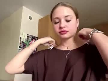 Jannvong Chaturbate stream image from June 10, 2026