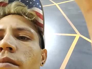Elloboperr0_18 Chaturbate stream image from June 10, 2026