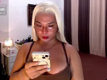 Xworldclasskelly Chaturbate stream image from June 10, 2026