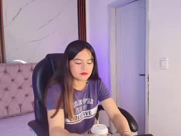 Jenniiferrodriguez Chaturbate stream image from June 10, 2026