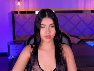 Mialaurence_ Chaturbate stream image from June 10, 2026