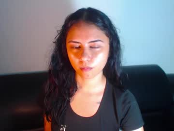Bellaluxxs Chaturbate stream image from June 11, 2026