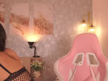 Lillythompson_ Chaturbate stream image from June 11, 2026