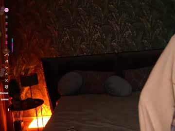 Mollyymayy Chaturbate stream image from June 11, 2026