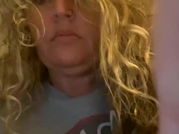 Freakywhitegirl696 Chaturbate stream image from June 11, 2026