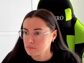 Lucyycharm Chaturbate stream image from June 11, 2026
