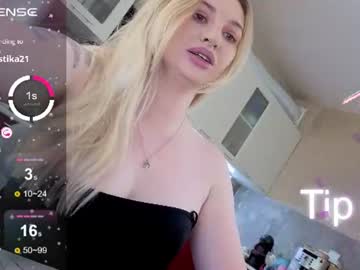 Strippuclub Chaturbate stream image from June 11, 2026