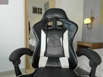 Elaia_Rummage Chaturbate stream image from June 11, 2026
