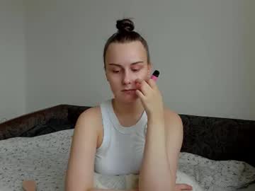 Kellycartie Chaturbate stream image from June 11, 2026